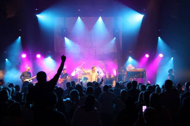 Swaying Arms: Deacon Blue at the Guild Hall (Photo courtesy of the band's official Facebook page)