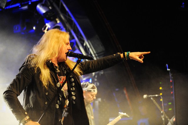 Point Made: Biff Byford in live action in Hamburg (Photo: Kai Swillus)