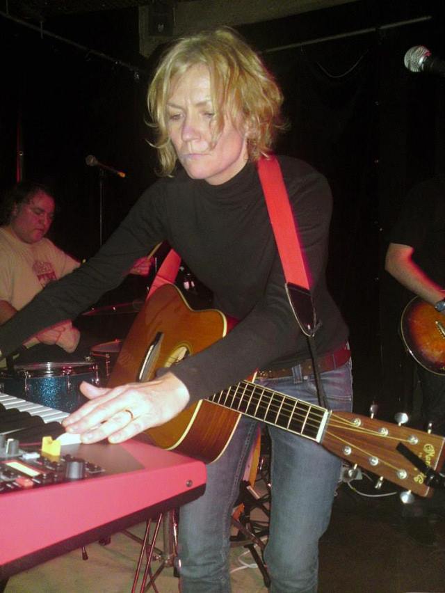 Multi Tasking: Jo lets loose at the keyboard, live (Photo: Jo Bartlett)
