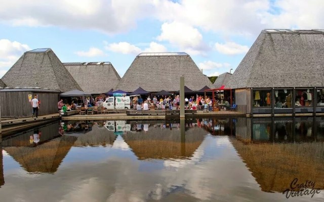 Vintage Setting: Brockholes will play host to New York Tourists, acoustic style