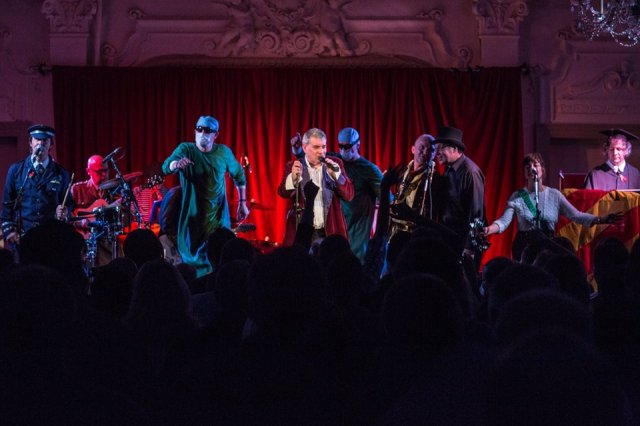 Stage Presence: The Dubious Brothers, for your listening and viewing pleasure (Photo: Ashley Jones)