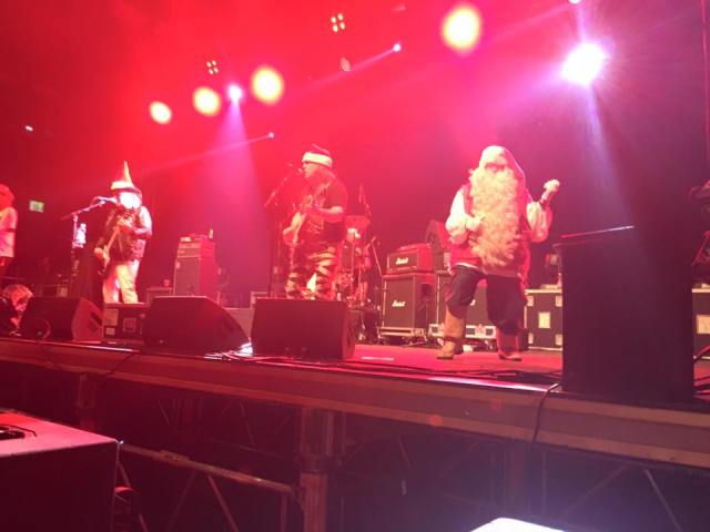 Merry Xmas: Every Santa has a ball in Rovaniemi (Photo: The Official Slade Facebook Page) 