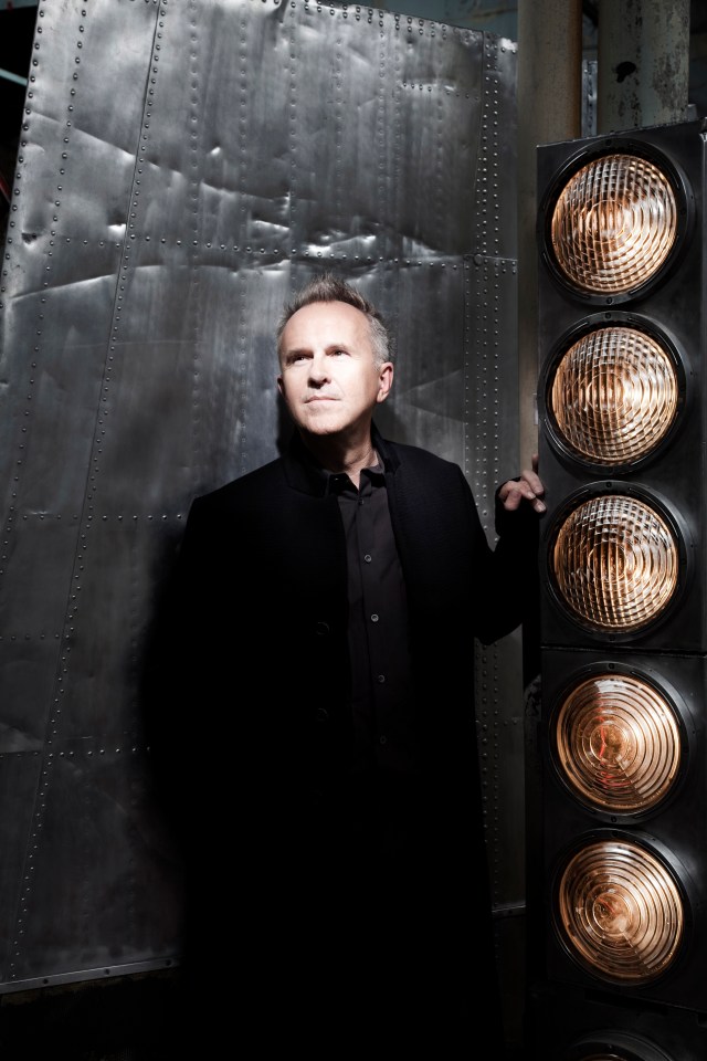 Light Entertainment: Howard Jones