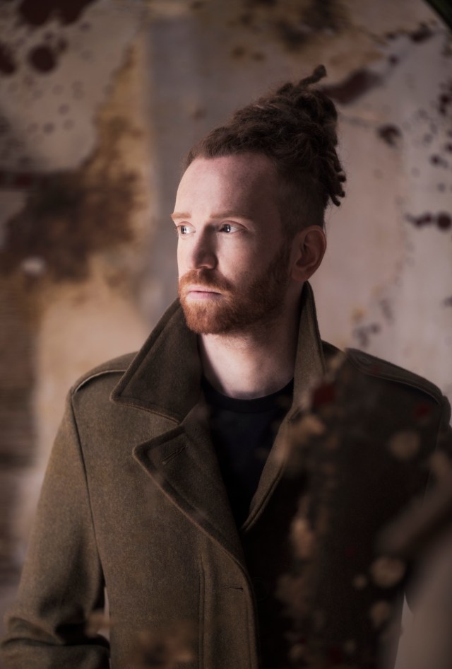 Dread Zone: Newton Faulkner (Photo: Pip for BMG)