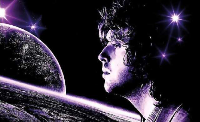 Future Space: Ian McNabb, stars in his barnet.